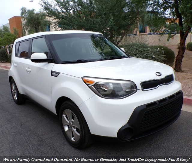 2016 Kia Soul Base FWD photo