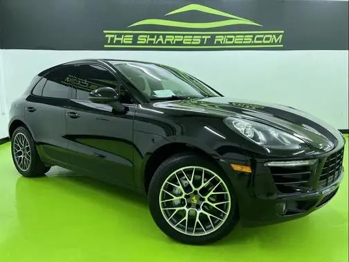 2016 Porsche Macan S AWD photo