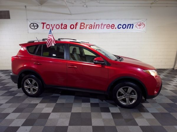 2015 Toyota RAV4 XLE AWD photo