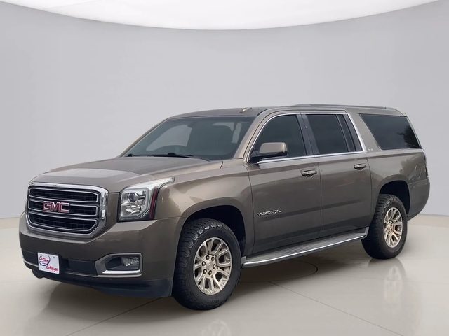 2016 GMC Yukon XL SLE RWD photo