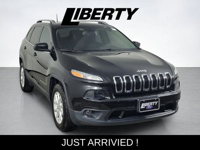 2016 Jeep Cherokee Latitude 4WD photo