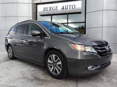 2016 Honda Odyssey Touring FWD photo