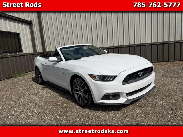 2016 Ford Mustang GT Premium RWD photo