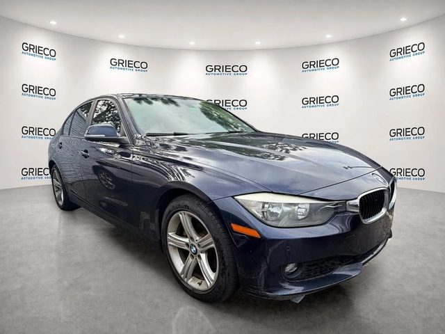 2015 BMW 3 Series 320i RWD photo