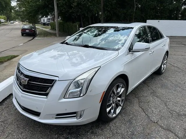 2016 Cadillac XTS Premium Collection AWD photo