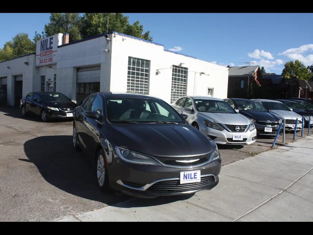 2016 Chrysler 200 Limited FWD photo