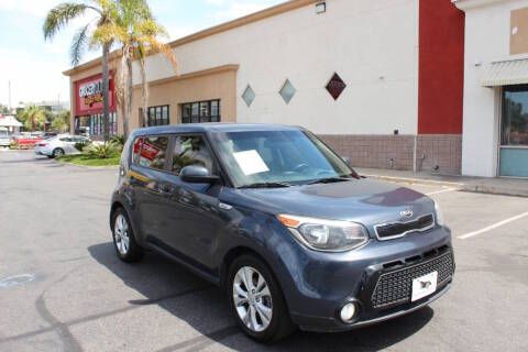 2016 Kia Soul + FWD photo