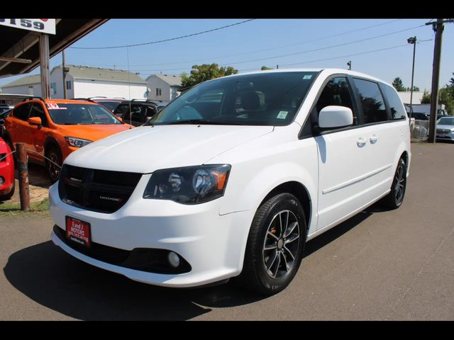 2016 Dodge Grand Caravan SXT Plus FWD photo