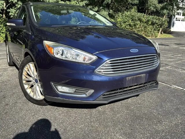 2016 Ford Focus Titanium FWD photo