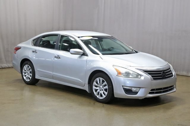 2015 Nissan Altima 2.5 FWD photo