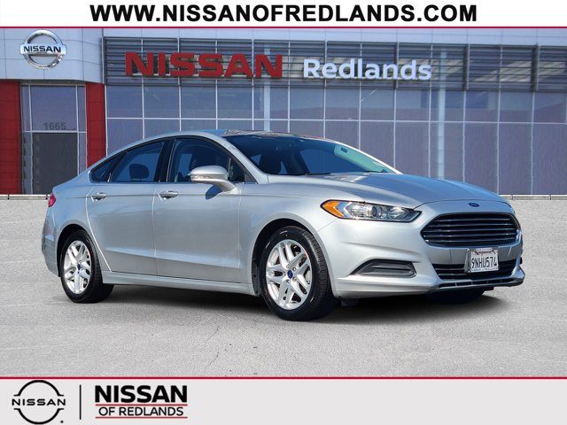 2015 Ford Fusion SE FWD photo