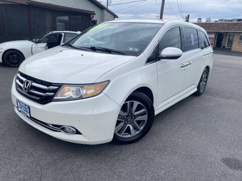 2016 Honda Odyssey Touring FWD photo