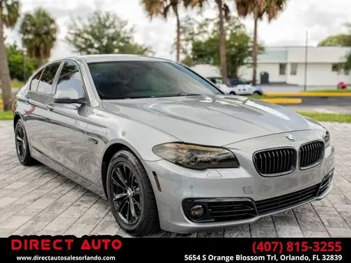 2016 BMW 5 Series 528i RWD photo