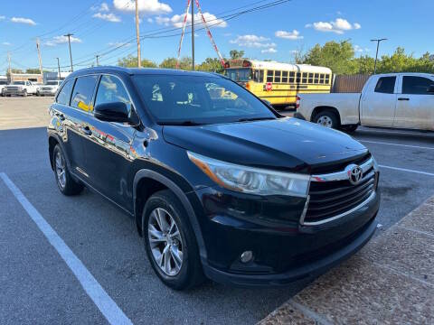 2015 Toyota Highlander XLE AWD photo
