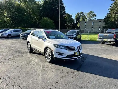 2016 Lincoln MKC Reserve AWD photo