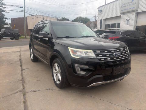 2016 Ford Explorer XLT 4WD photo