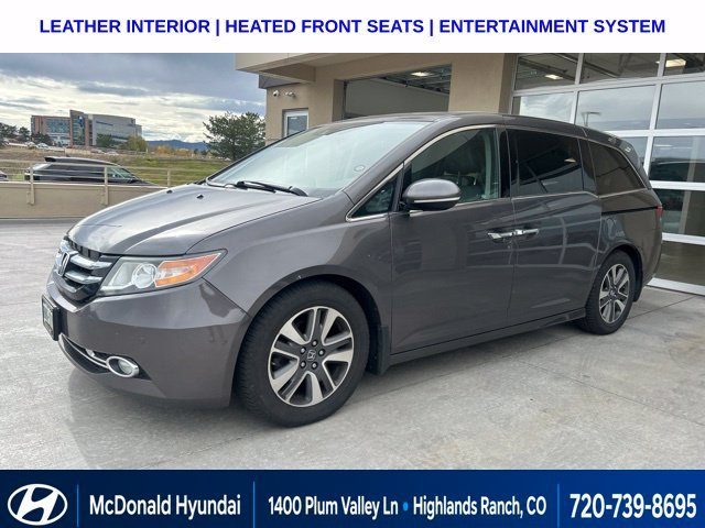 2016 Honda Odyssey Touring FWD photo