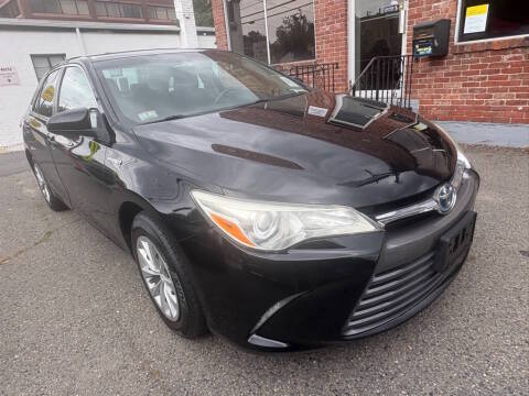 2016 Toyota Camry LE FWD photo