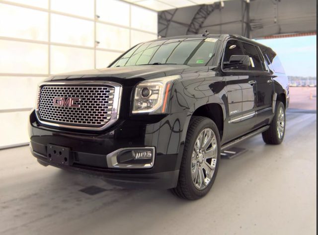 2016 GMC Yukon XL Denali 4WD photo