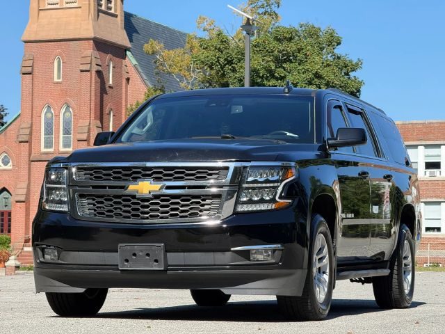 2016 Chevrolet Suburban LT 4WD photo