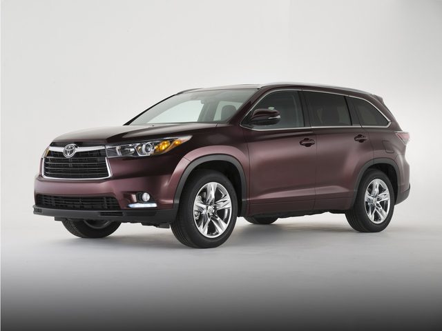 2015 Toyota Highlander LE Plus FWD photo