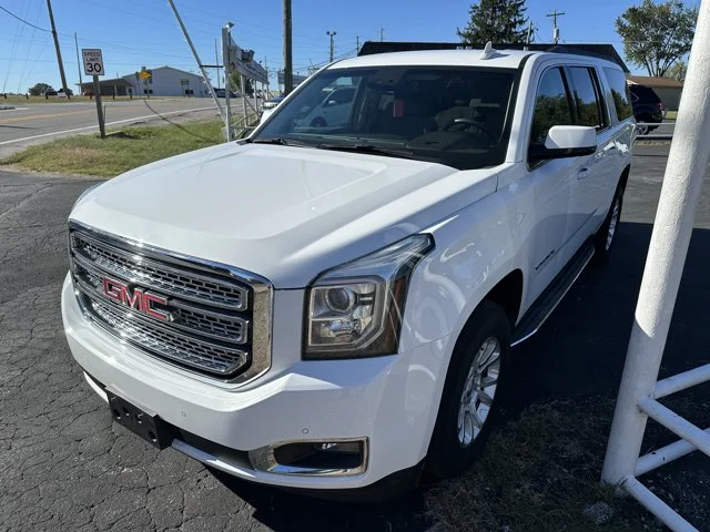 2016 GMC Yukon XL SLE 4WD photo
