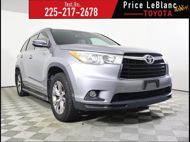 2015 Toyota Highlander XLE FWD photo