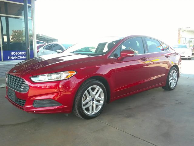 2016 Ford Fusion SE FWD photo