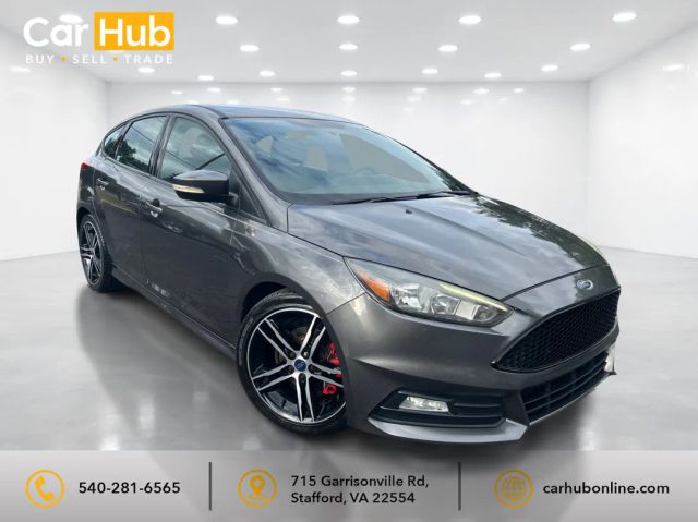 2016 Ford Focus ST FWD photo