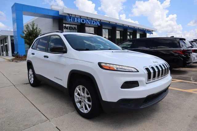 2016 Jeep Cherokee Sport FWD photo