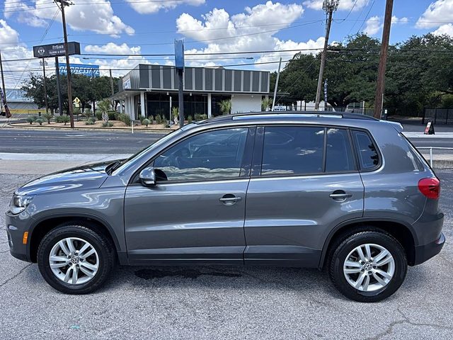 2016 Volkswagen Tiguan SE FWD photo