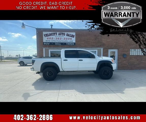 2015 Nissan Titan PRO-4X 4WD photo