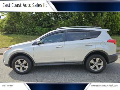 2015 Toyota RAV4 XLE FWD photo