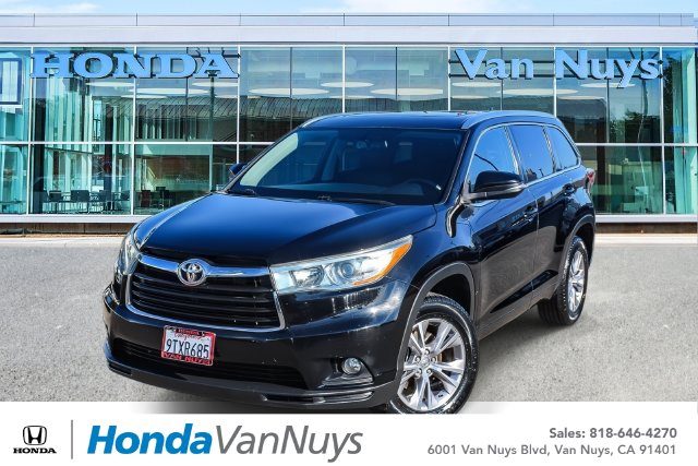 2015 Toyota Highlander XLE FWD photo