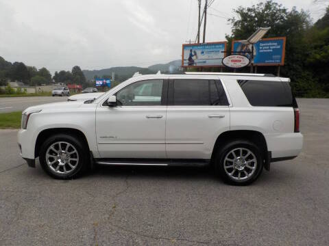 2016 GMC Yukon Denali 4WD photo