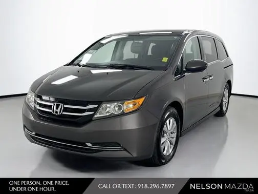 2016 Honda Odyssey SE FWD photo