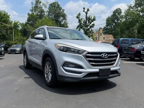 2016 Hyundai Tucson SE AWD photo