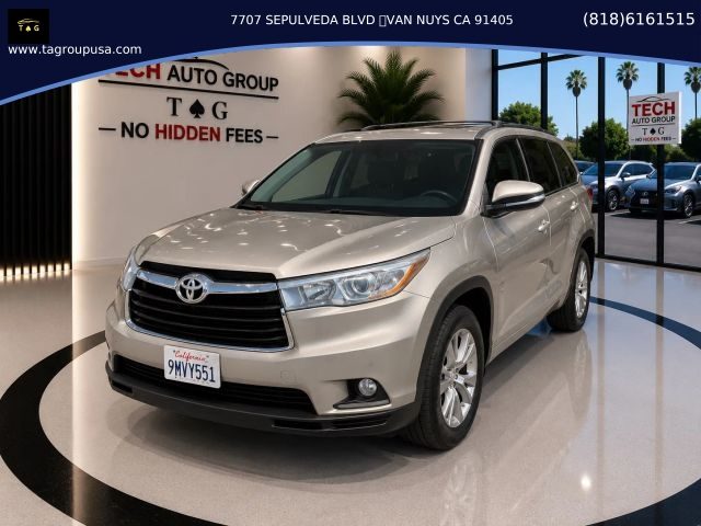 2015 Toyota Highlander XLE FWD photo