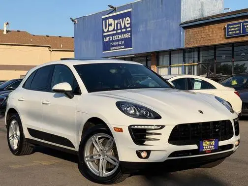 2016 Porsche Macan S AWD photo