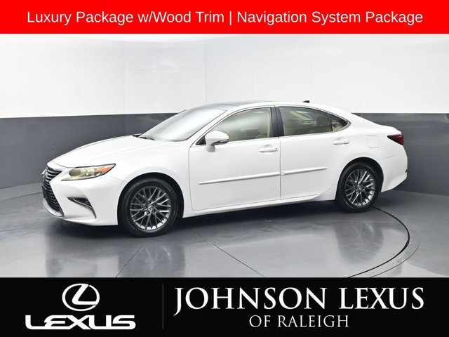 2016 Lexus ES  FWD photo