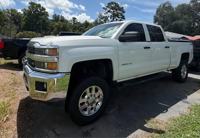 2015 Chevrolet Silverado 2500HD LT 4WD photo