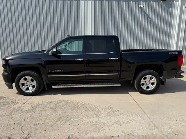 2016 Chevrolet Silverado 1500 LTZ 4WD photo