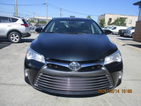 2016 Toyota Camry LE FWD photo