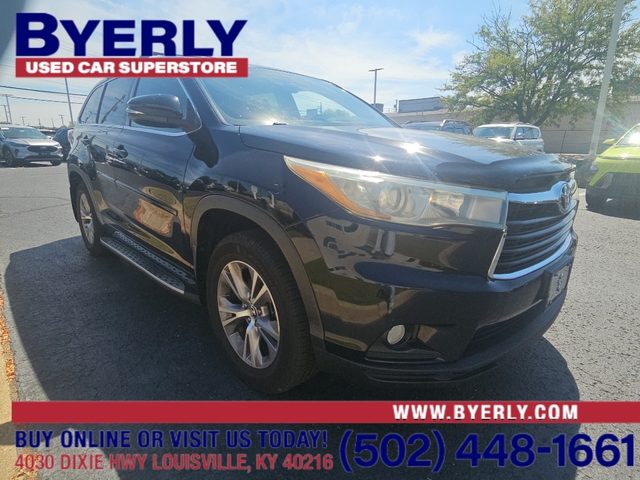 2016 Toyota Highlander LE Plus FWD photo