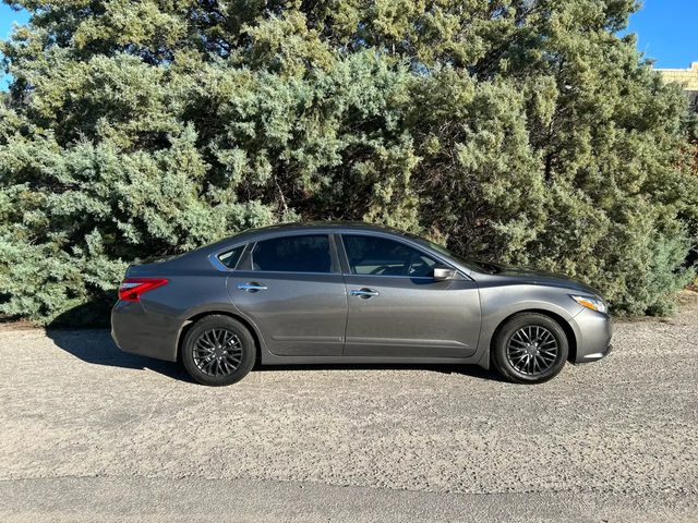 2016 Nissan Altima 2.5 S FWD photo