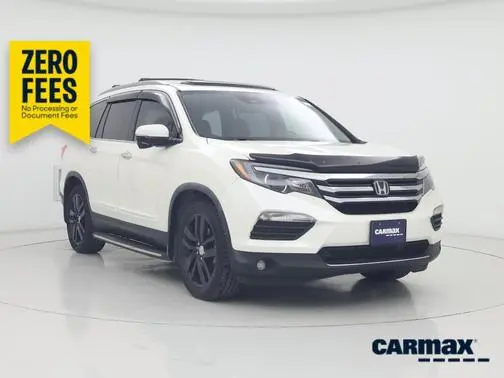 2016 Honda Pilot Touring FWD photo