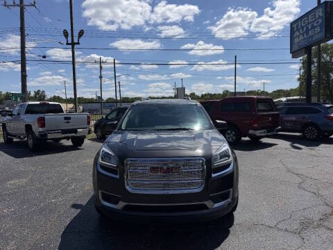 2016 GMC Acadia SLE FWD photo