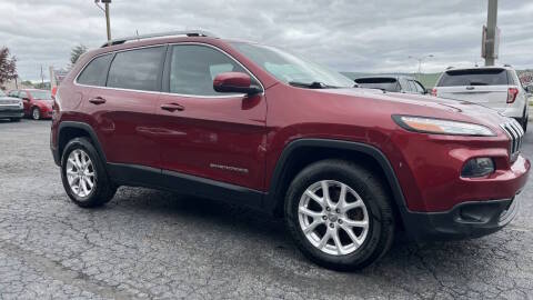 2016 Jeep Cherokee Latitude 4WD photo