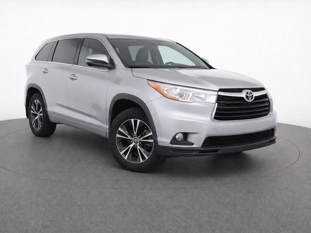 2016 Toyota Highlander XLE AWD photo