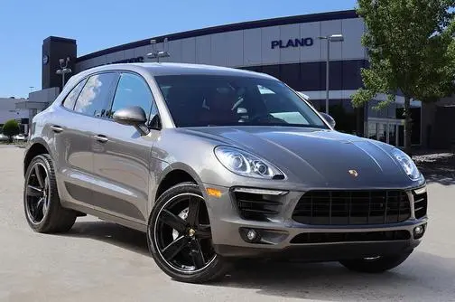 2016 Porsche Macan S AWD photo
